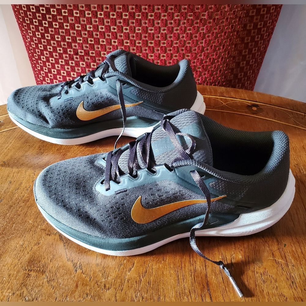 Nike women's road running shoes